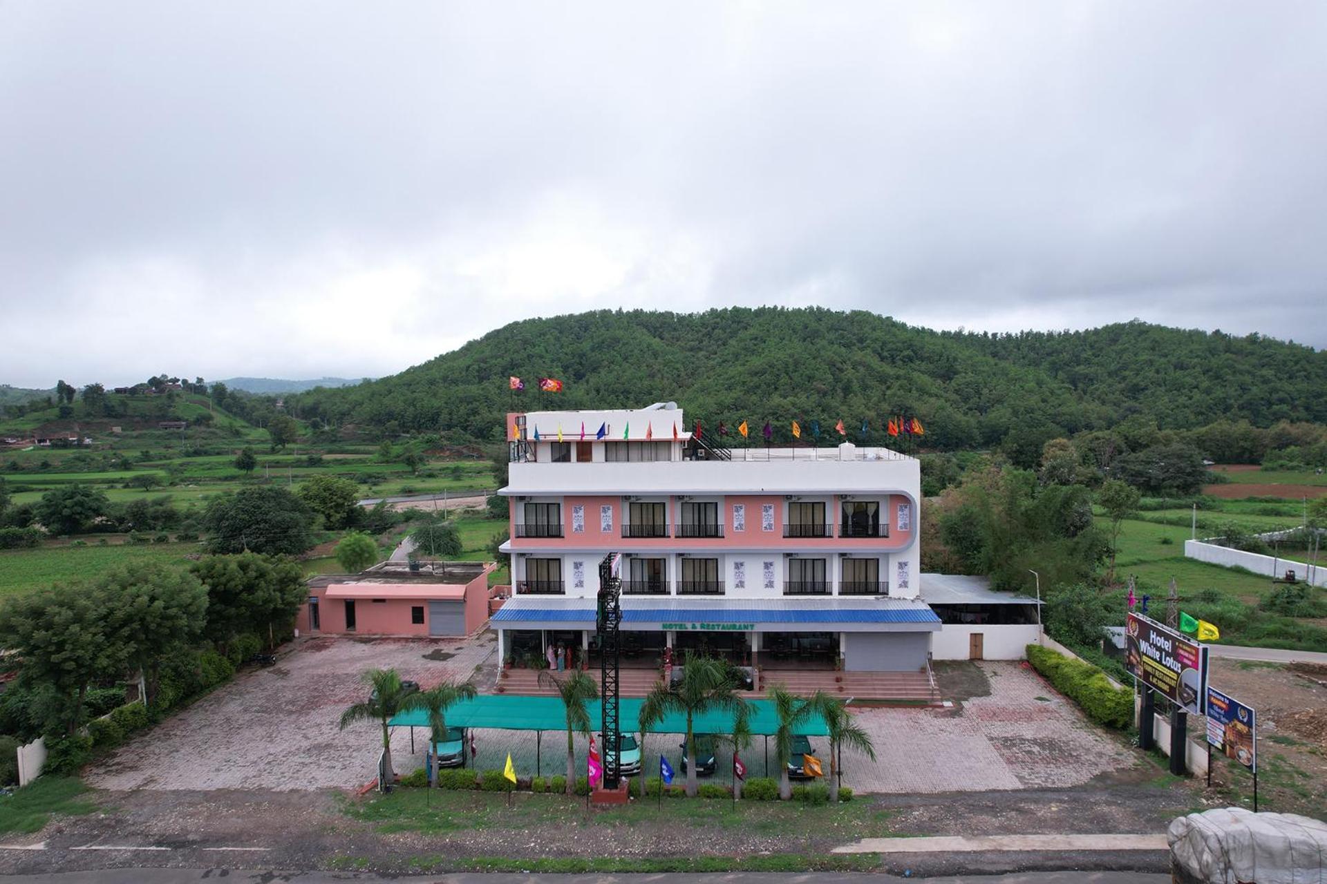 Hotel White Lotus Dungarpur Экстерьер фото