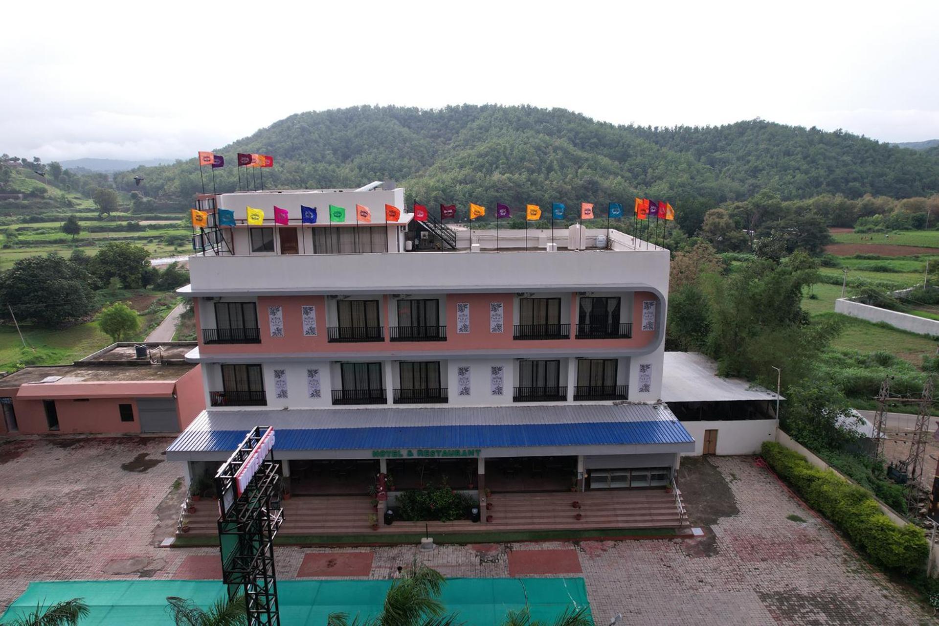 Hotel White Lotus Dungarpur Экстерьер фото